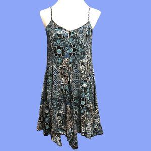 Lily Rose Sleeveless Mini-Dress - Medium